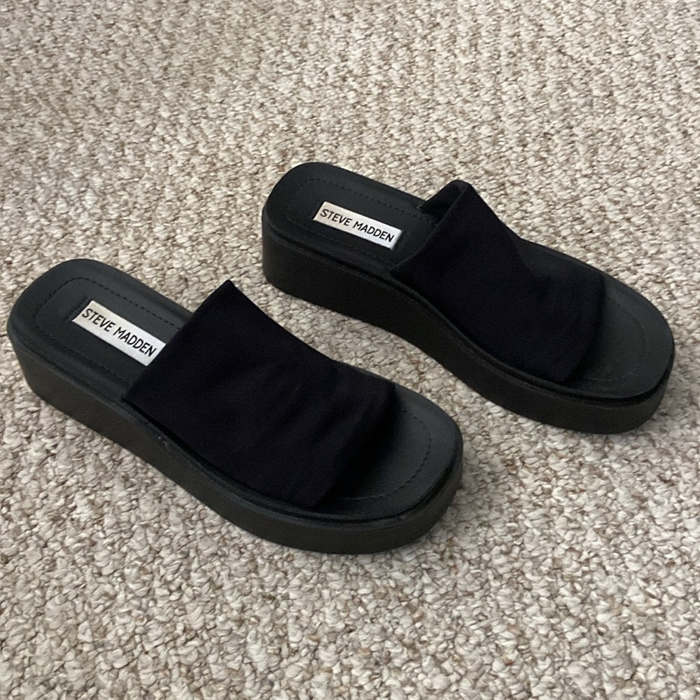 Steve Madden Gimmee Wedge Platforms
